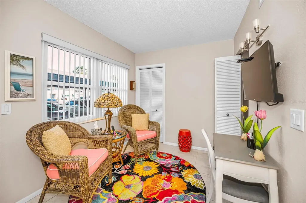 5257 81st Lane N St Petersburg FL 33709