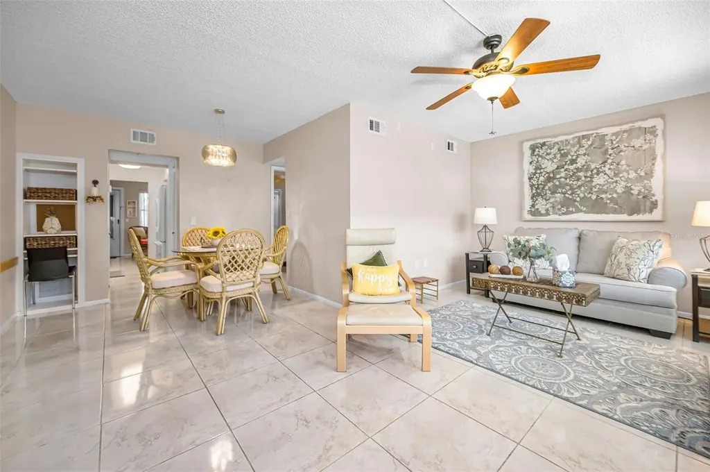 5257 81st Lane N St Petersburg FL 33709