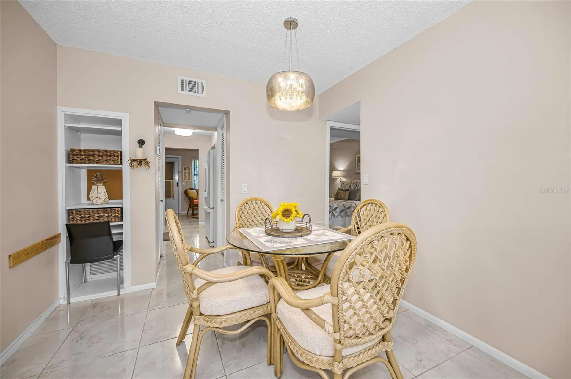 5257 81st Lane N St Petersburg FL 33709