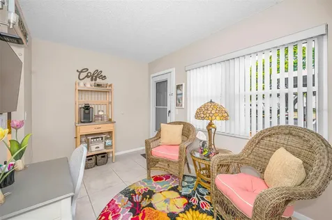5257 81st Lane N St Petersburg FL 33709