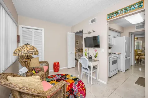 5257 81st Lane N St Petersburg FL 33709