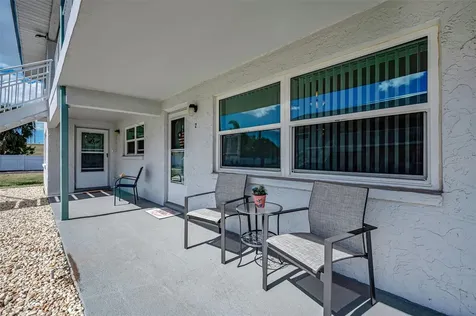 5257 81st Lane N St Petersburg FL 33709