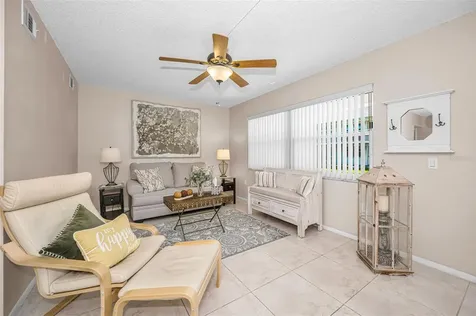5257 81st Lane N St Petersburg FL 33709