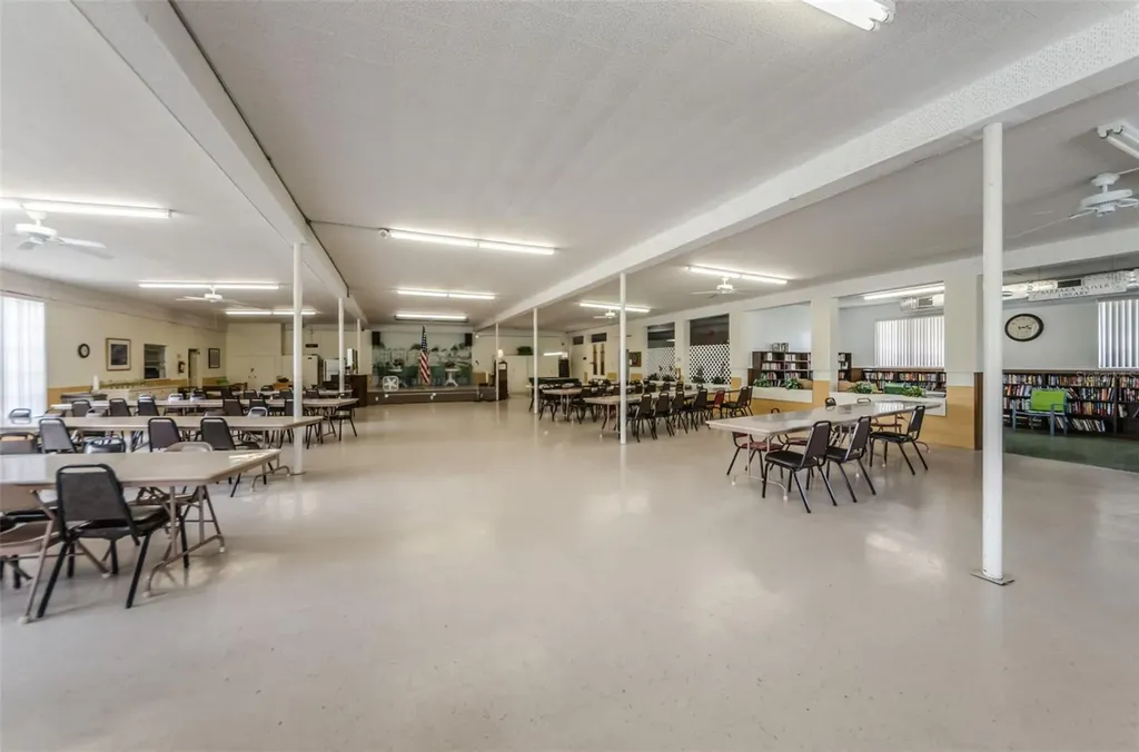 4051 58th Street N Kenneth City FL 33709