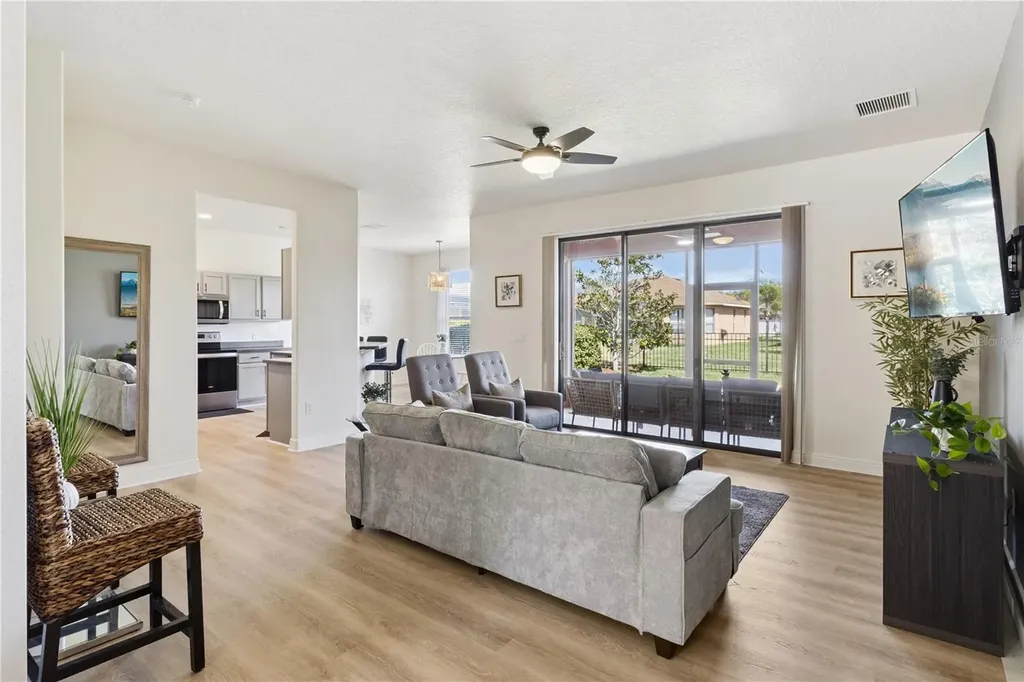 152 Glendale Court Kissimmee FL 34759