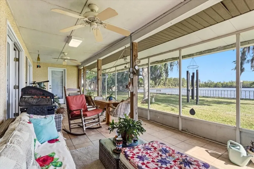 229 Lake Ida Point Drive Interlachen FL 32148