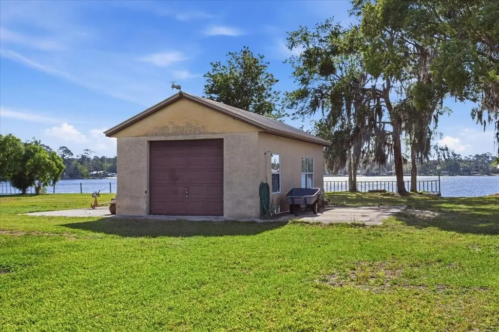 229 Lake Ida Point Drive Interlachen FL 32148