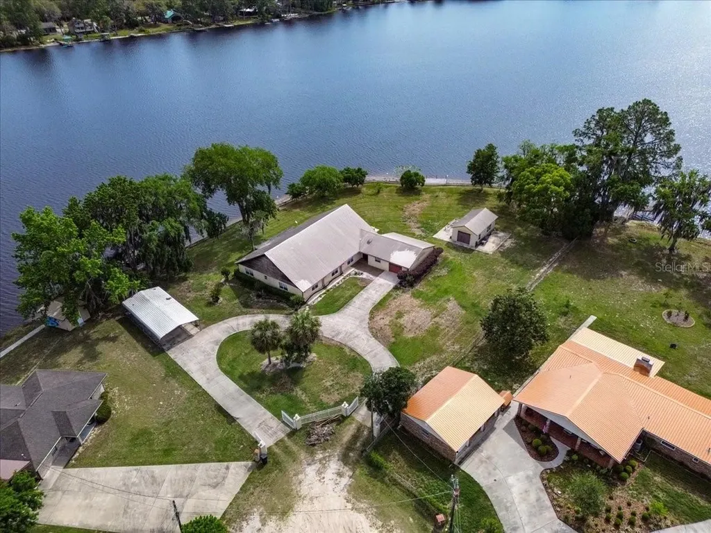 229 Lake Ida Point Drive Interlachen FL 32148