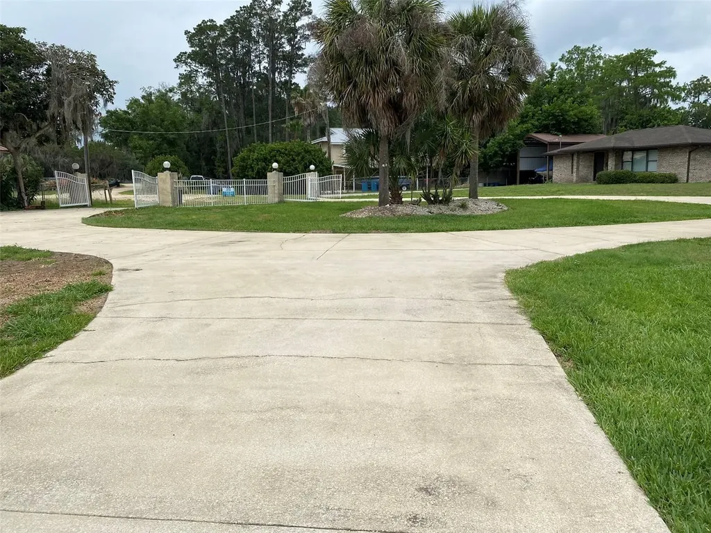 229 Lake Ida Point Drive Interlachen FL 32148