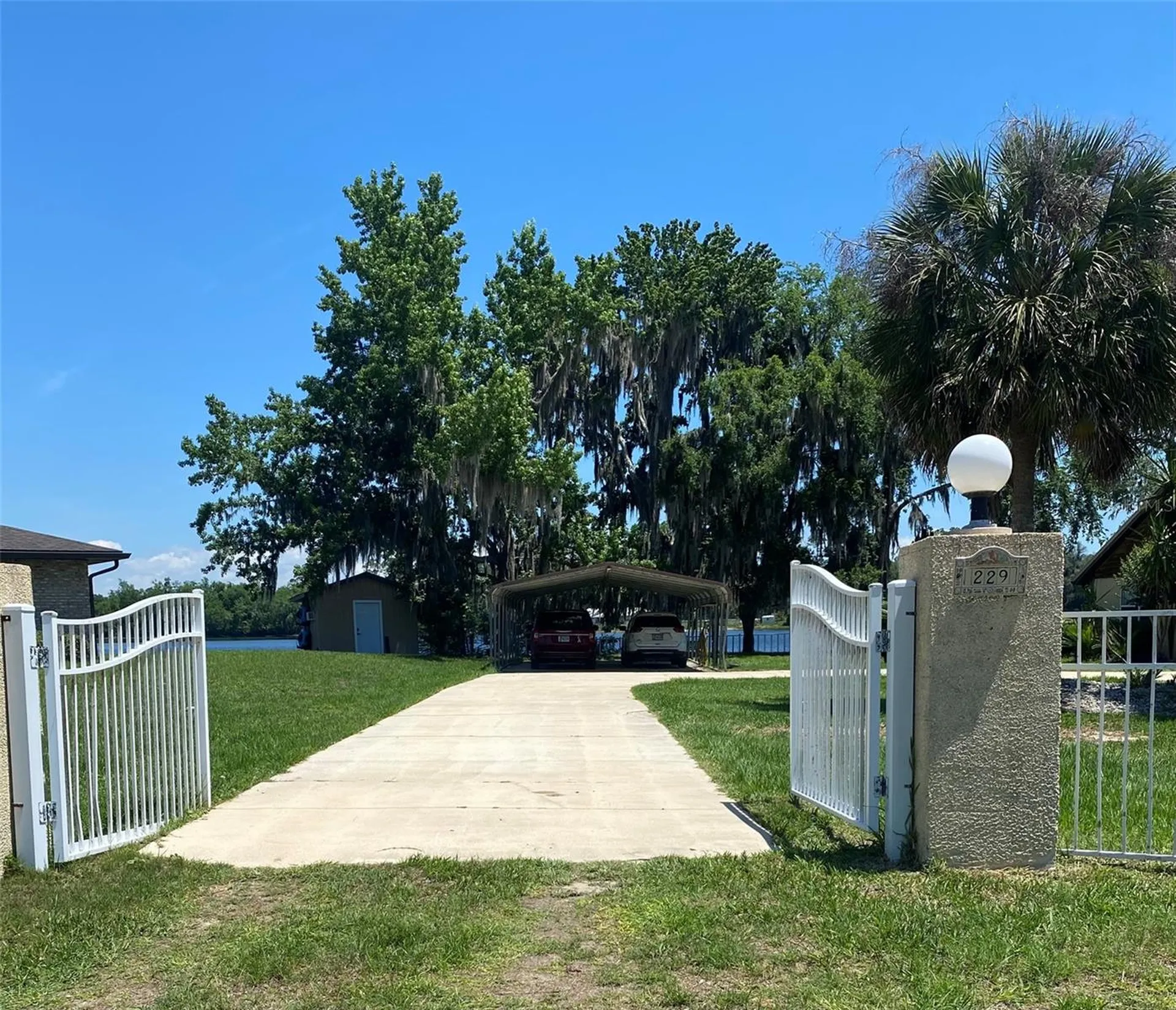 229 Lake Ida Point Drive Interlachen FL 32148