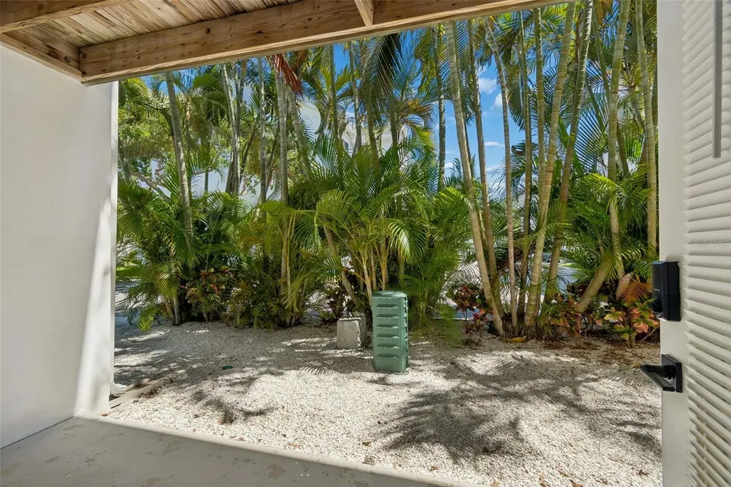 320 Island Way Clearwater FL 33767