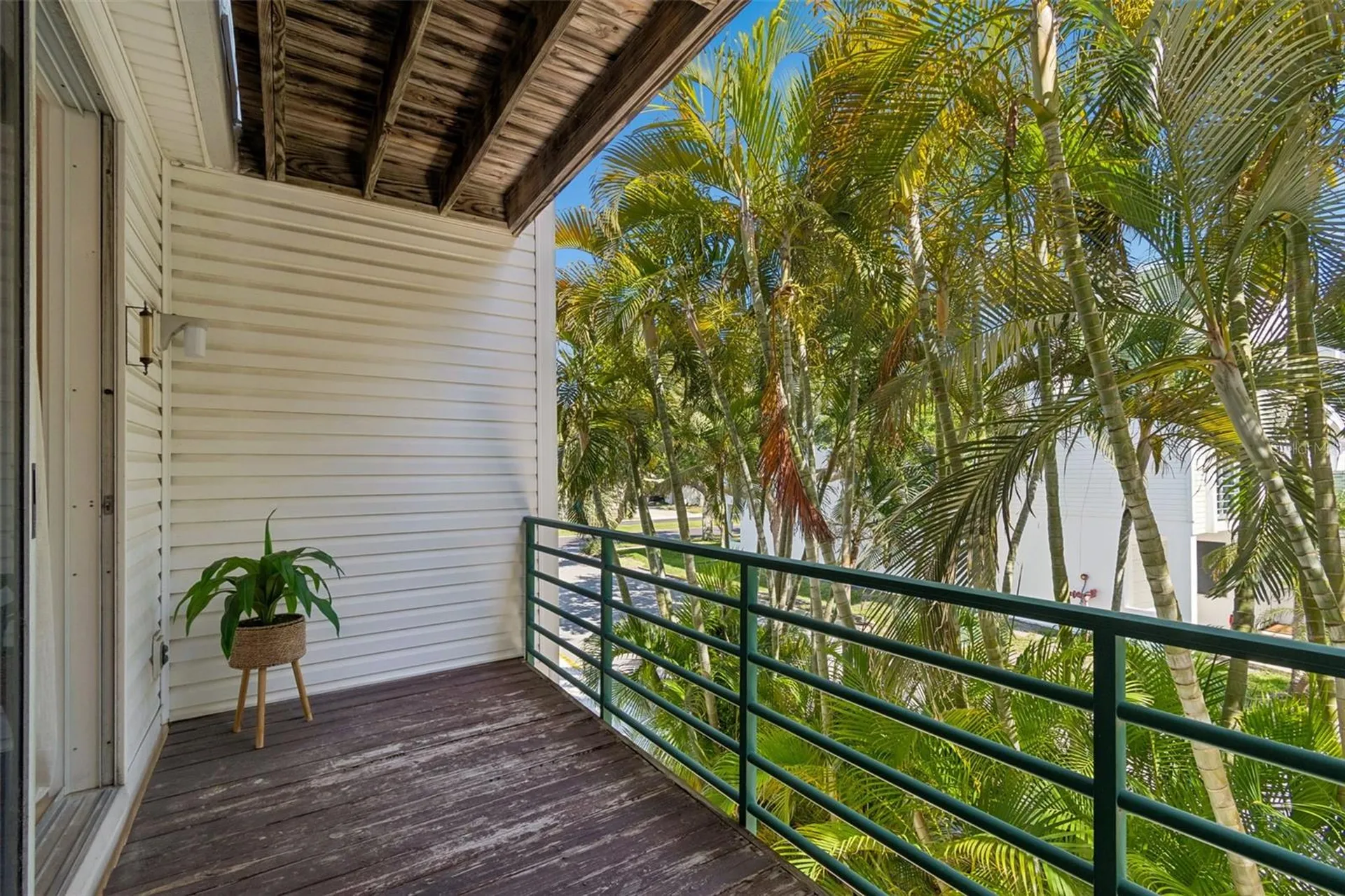 320 Island Way Clearwater FL 33767