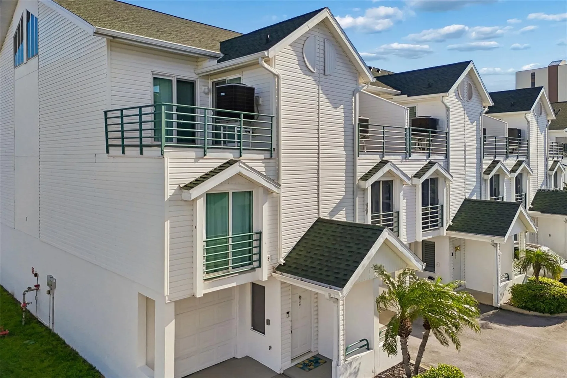 320 Island Way Clearwater FL 33767