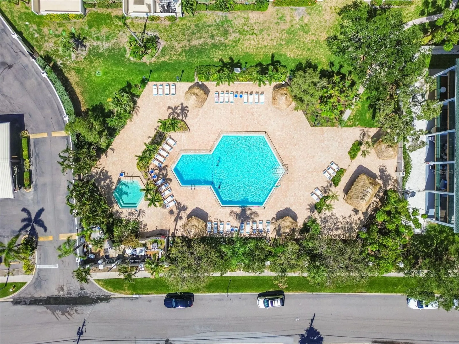 320 Island Way Clearwater FL 33767