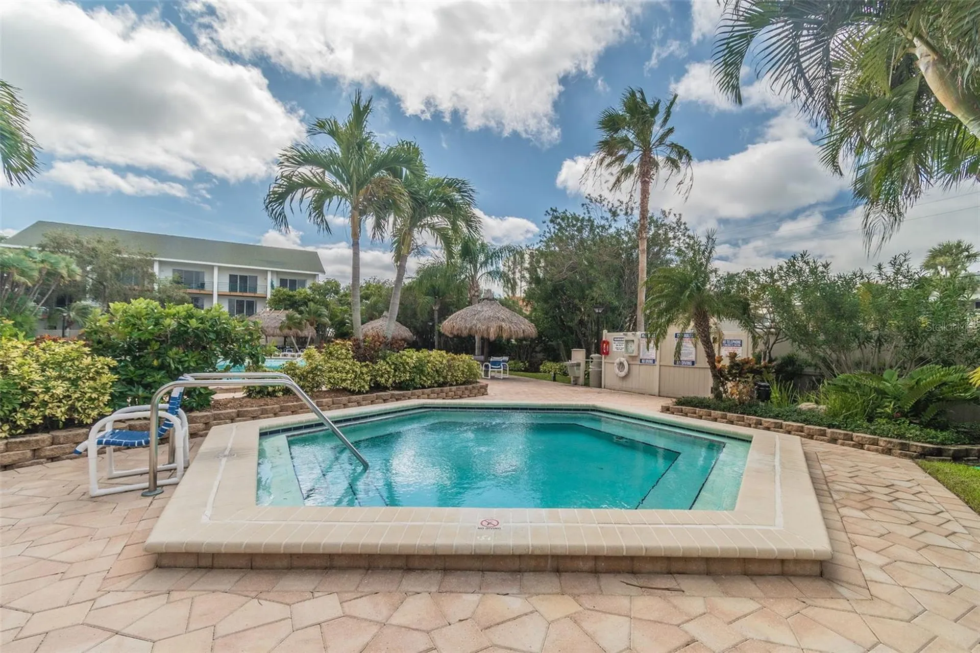 320 Island Way Clearwater FL 33767