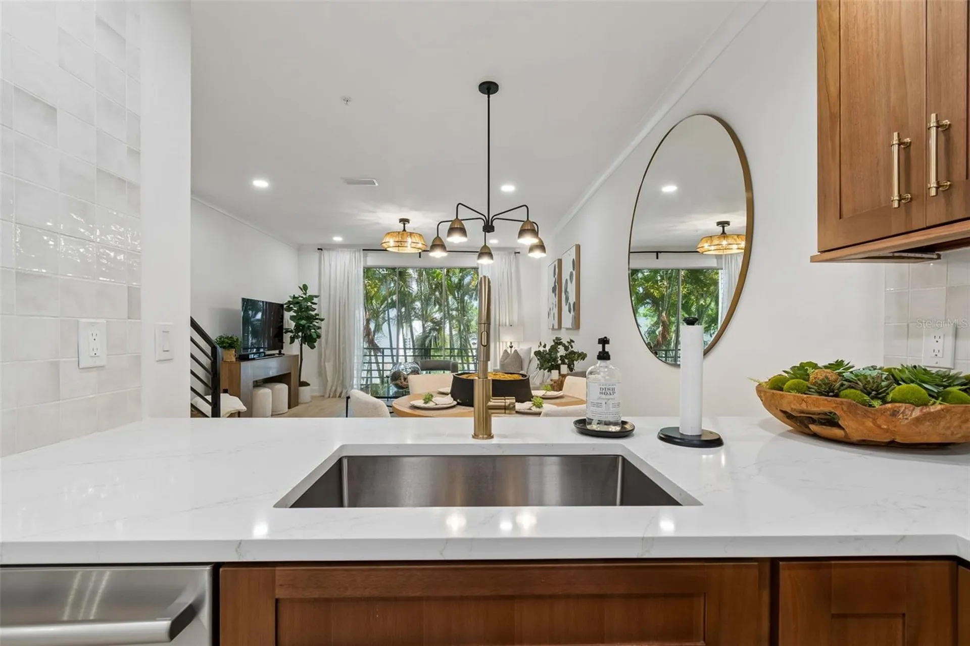 320 Island Way Clearwater FL 33767