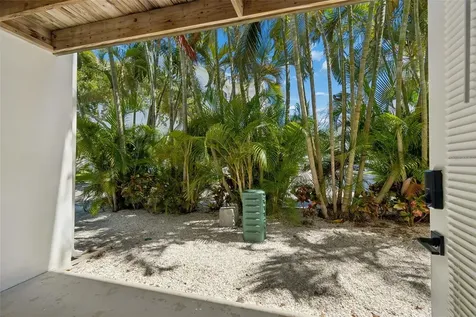 320 Island Way Clearwater FL 33767