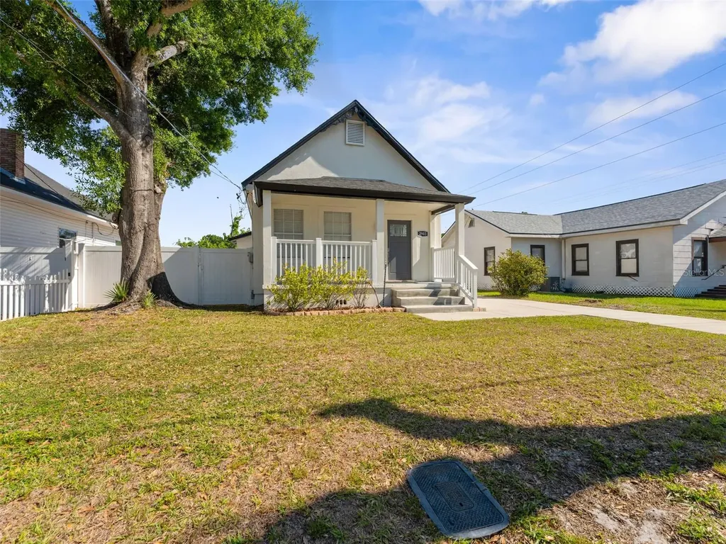 2903 W Ivy Street Tampa FL 33607