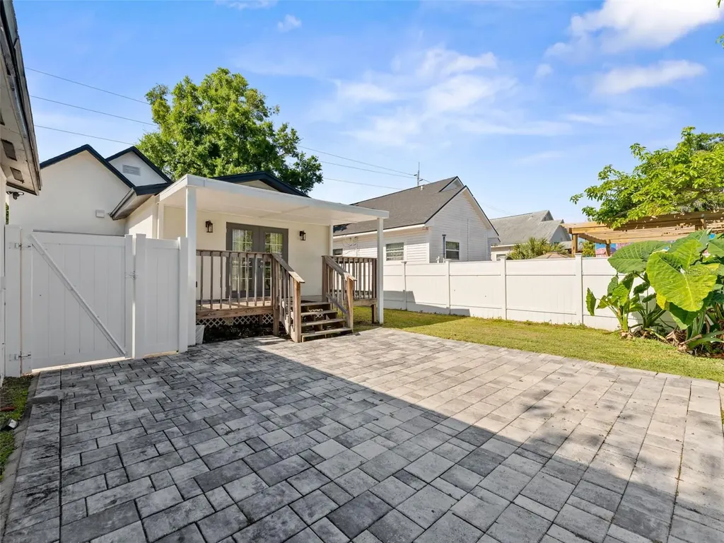2903 W Ivy Street Tampa FL 33607