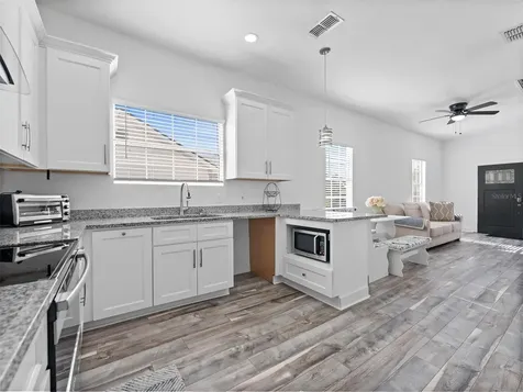 2903 W Ivy Street Tampa FL 33607