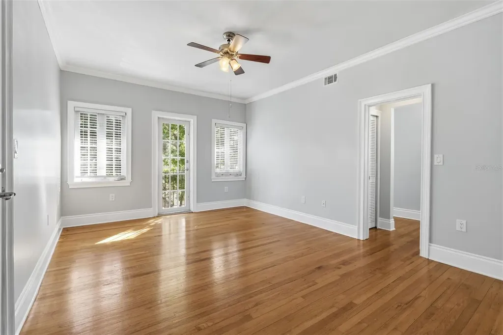 2117 W Dekle Avenue Tampa FL 33606