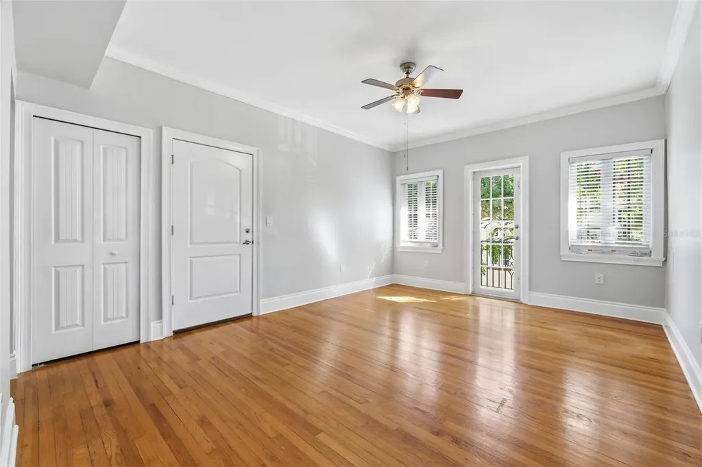 2117 W Dekle Avenue Tampa FL 33606