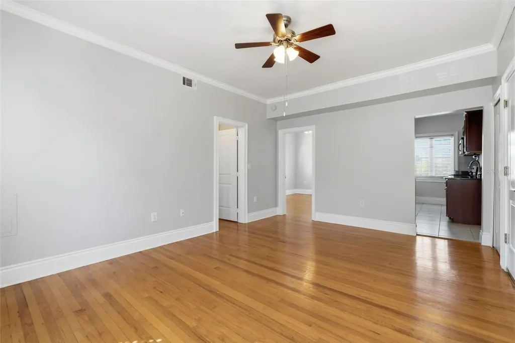 2117 W Dekle Avenue Tampa FL 33606