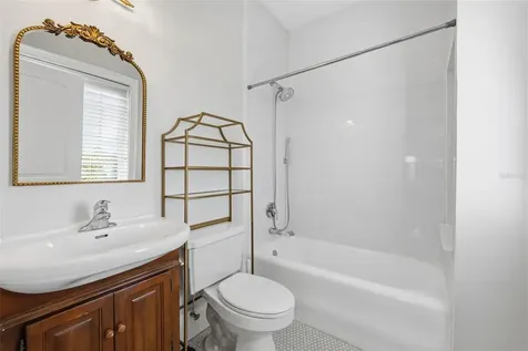 2117 W Dekle Avenue Tampa FL 33606