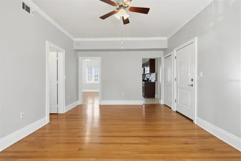 2117 W Dekle Avenue Tampa FL 33606