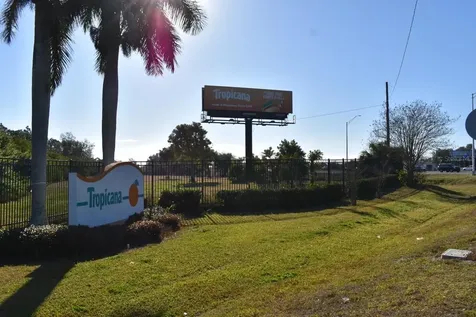 2115 9th Street E Bradenton FL 34208
