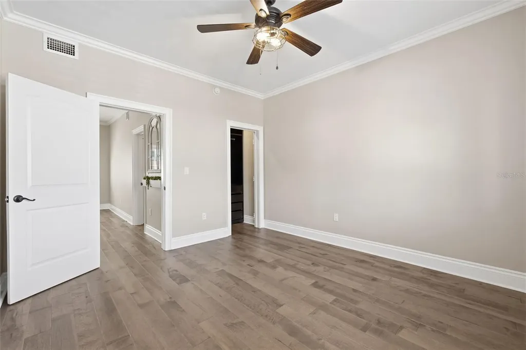 2117 W Dekle Avenue Tampa FL 33606