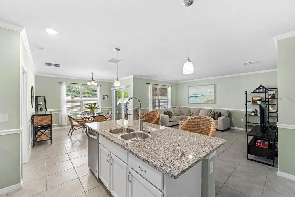 2411 Mizner Bay Avenue Bradenton FL 34208