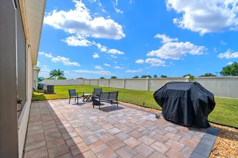 2411 Mizner Bay Avenue Bradenton FL 34208