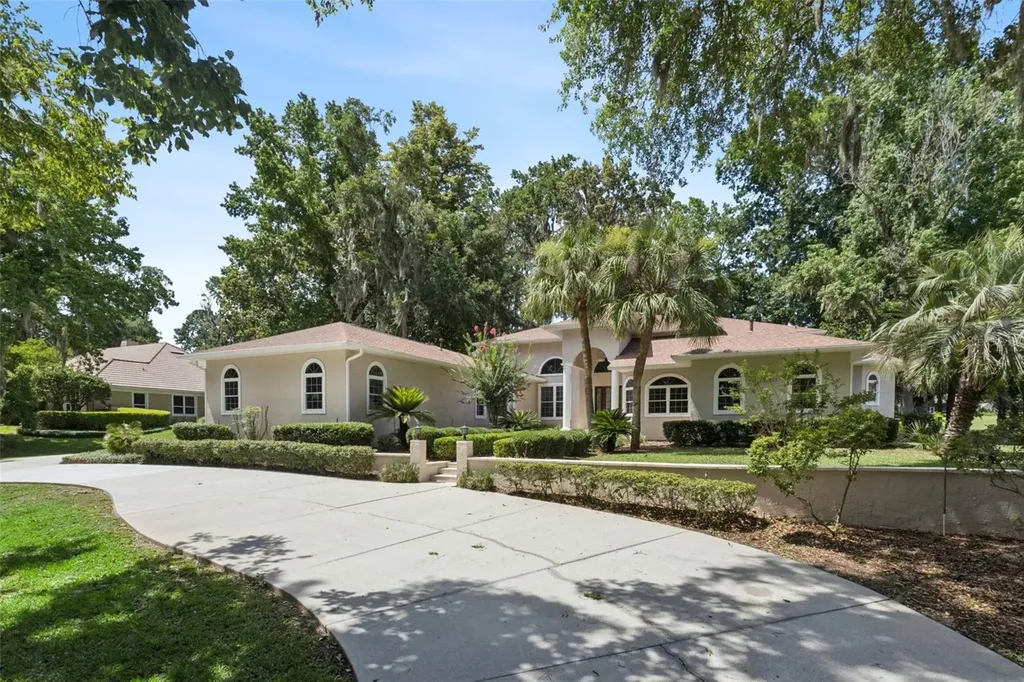 6943 SE 12th Circle Ocala FL 34480