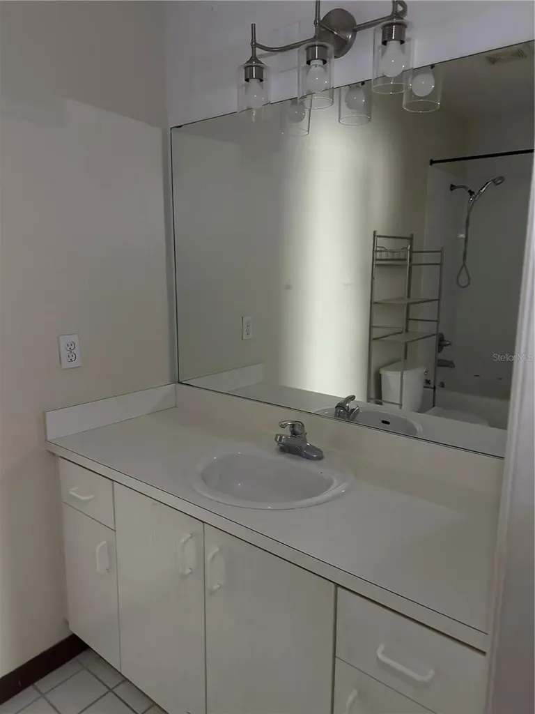 495 Las Cortes Lane Orlando FL 32824