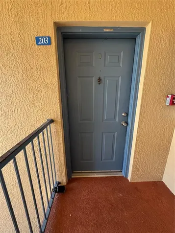 495 Las Cortes Lane Orlando FL 32824