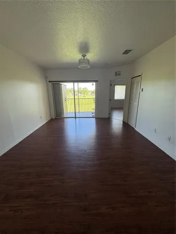 495 Las Cortes Lane Orlando FL 32824