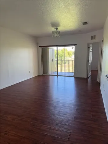 495 Las Cortes Lane Orlando FL 32824