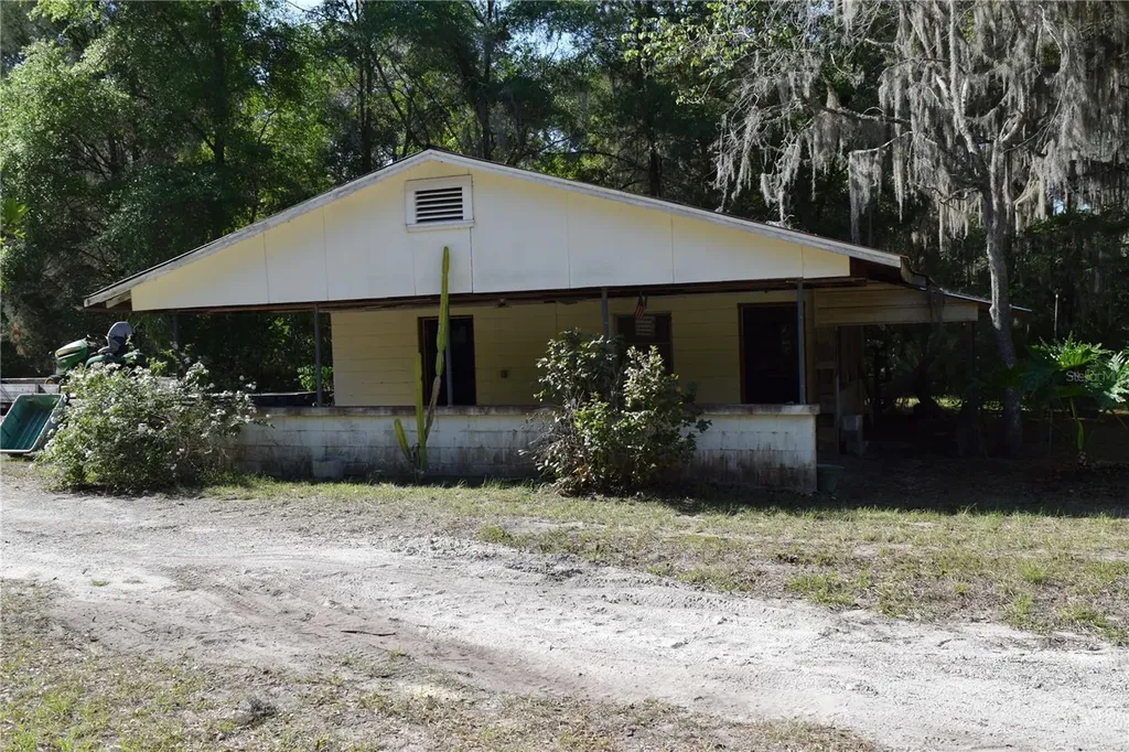 121 Aweema Way Melrose FL 32666
