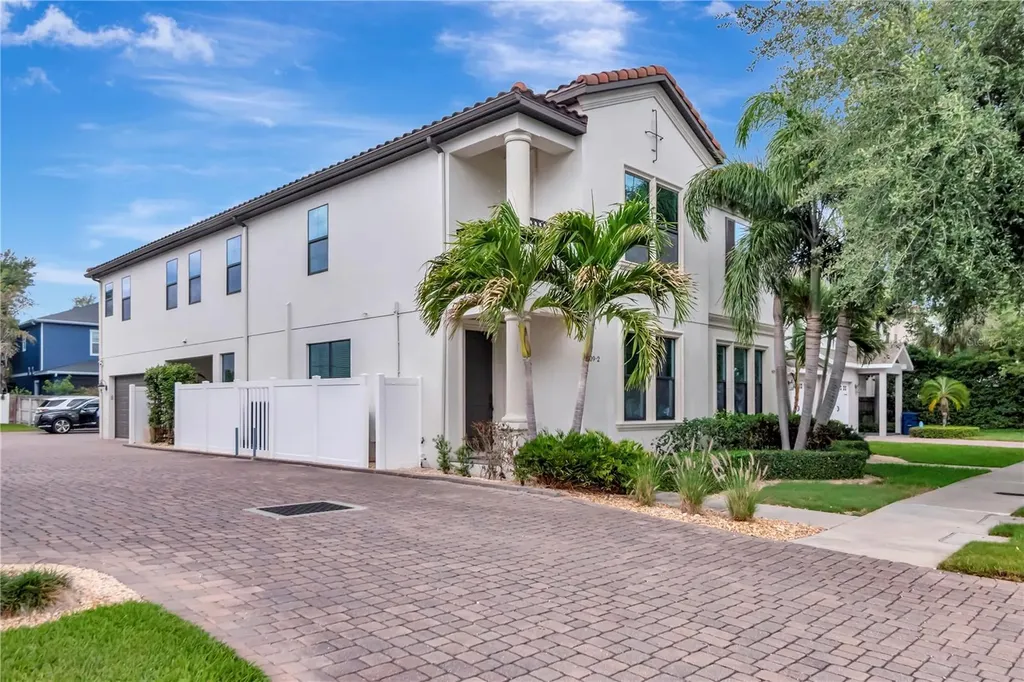409 S Tampania Avenue Tampa FL 33609