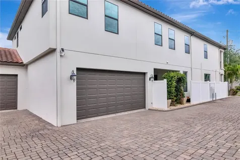 409 S Tampania Avenue Tampa FL 33609