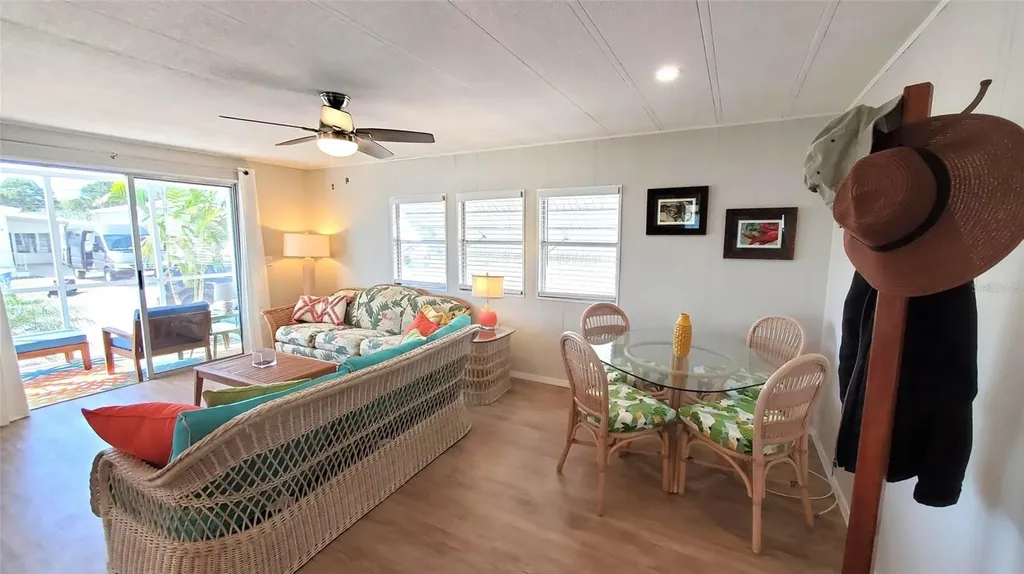712 Carefree Venice FL 34285