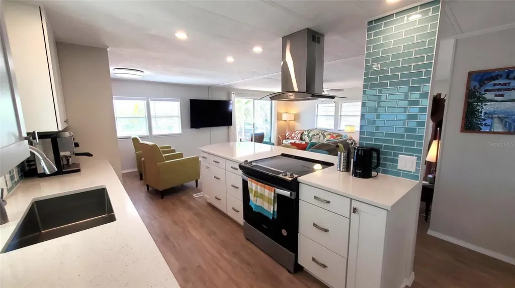 712 Carefree Venice FL 34285