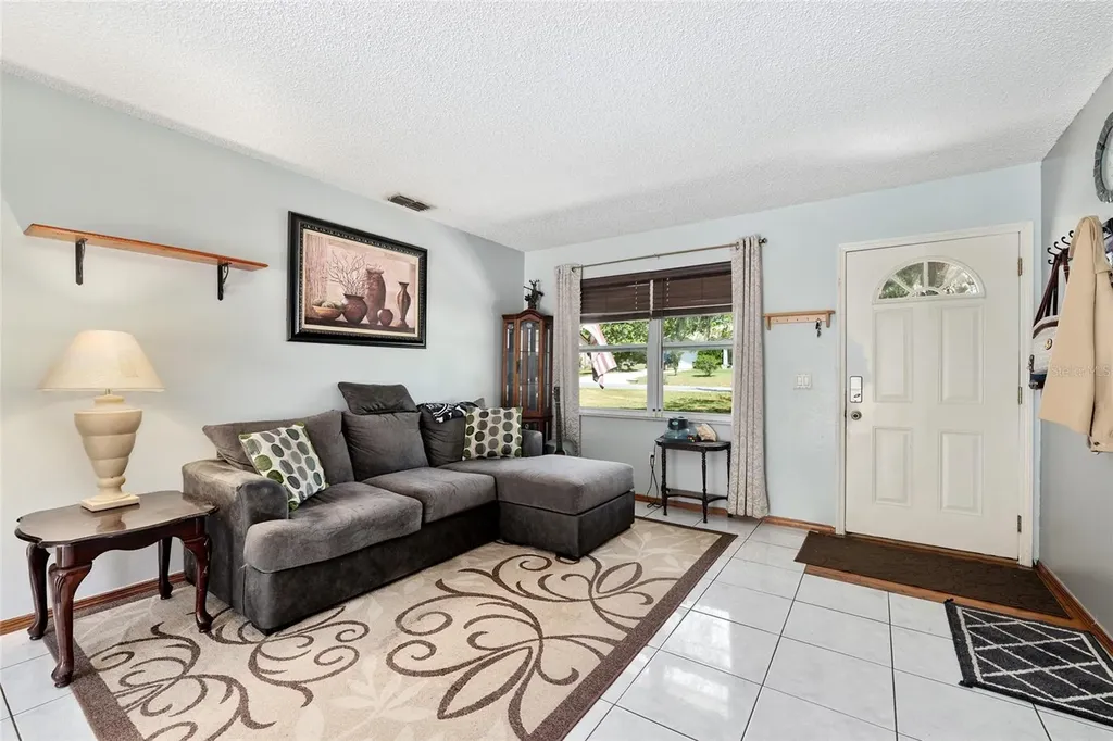 18 Olive Circle Ocala FL 34472