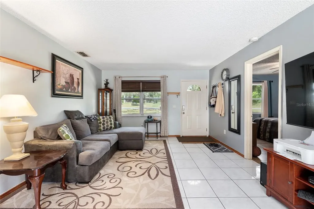 18 Olive Circle Ocala FL 34472