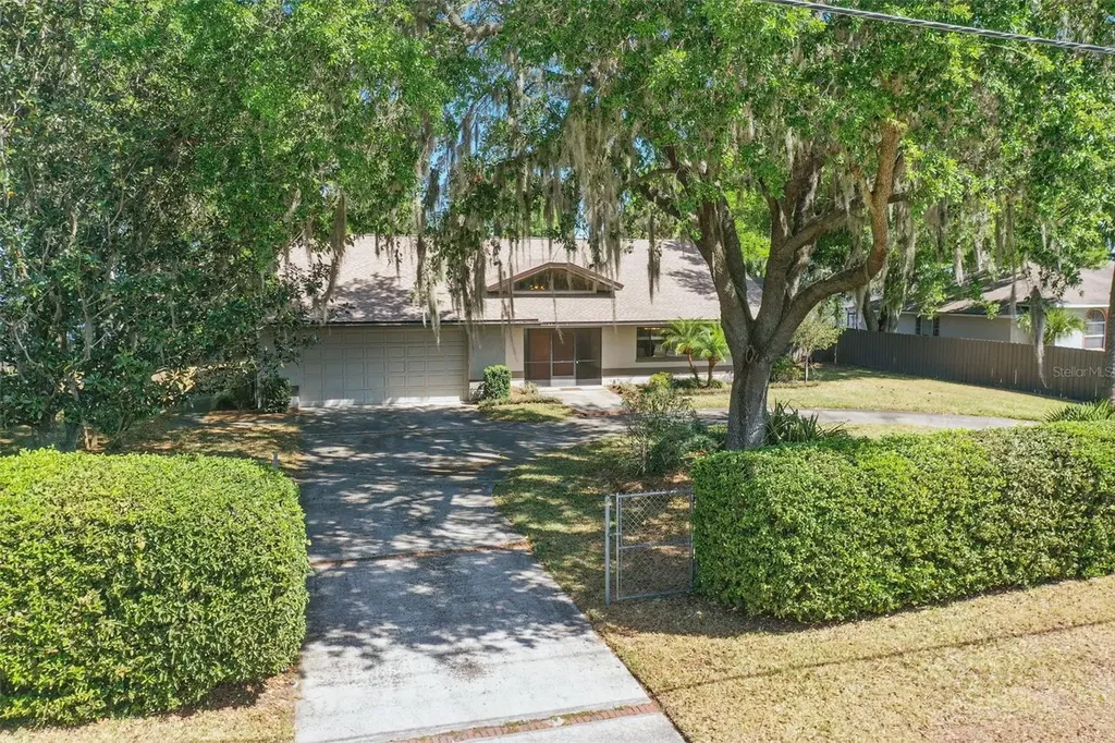 9900 W Lake Marion Drive W Haines City FL 33844
