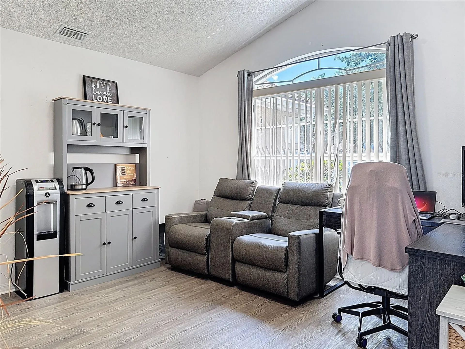 566 Montana Avenue Davenport FL 33897