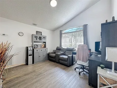 566 Montana Avenue Davenport FL 33897