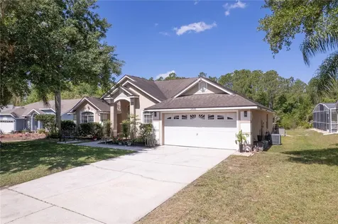 566 Montana Avenue Davenport FL 33897