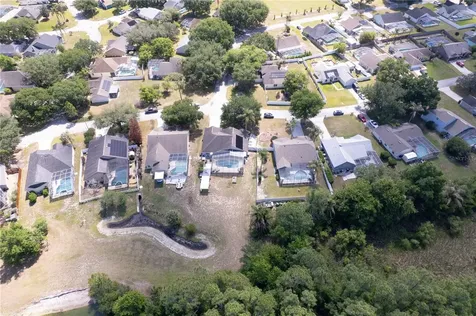 566 Montana Avenue Davenport FL 33897